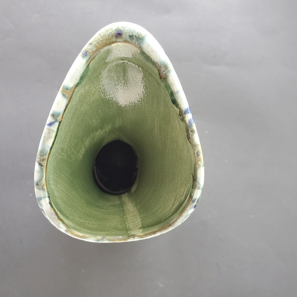 Sharon Hinton Vintage Art Pottery Carafe Vase with Spout. 10.25 inches - Picture 7 of 11